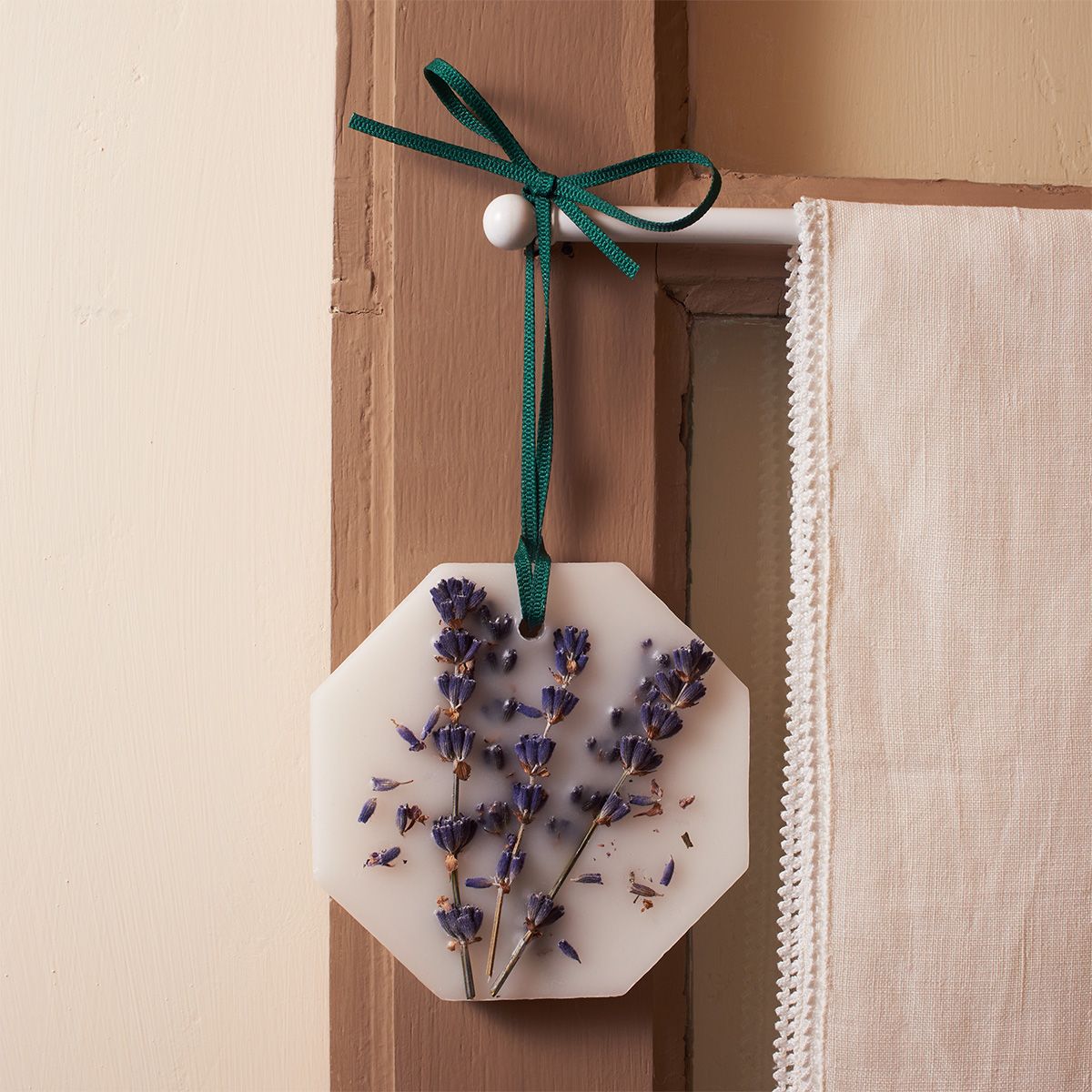 Lavender Botanical Palet by at The Little Dispensary Specialist Pharmacy